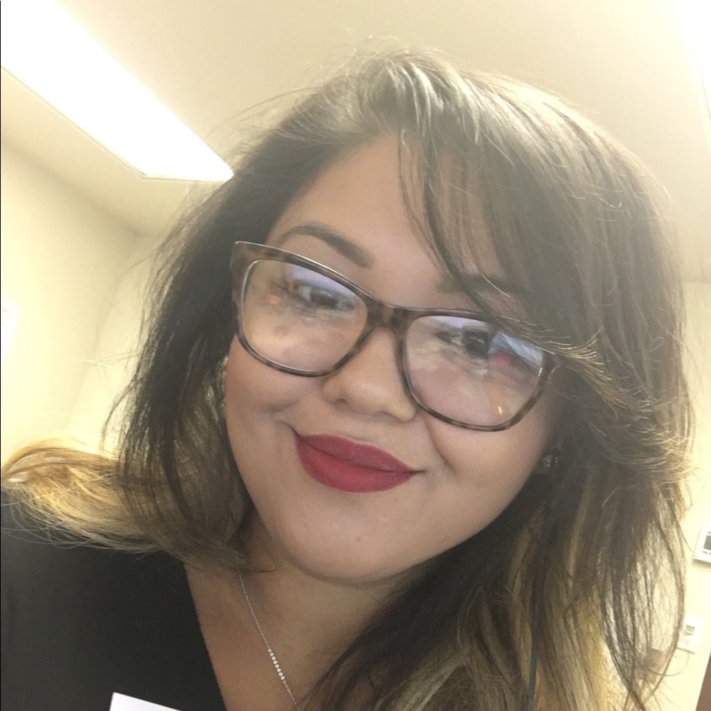 Meet your Posher, Andrea